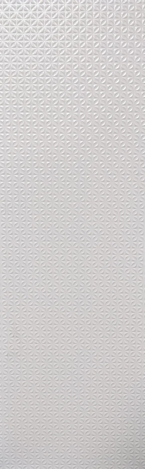 Scanda White