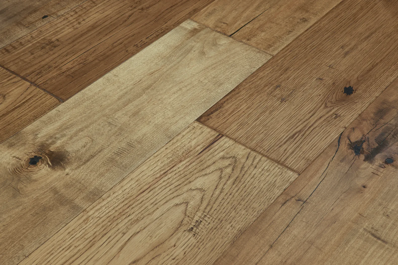 Maison Triumph Engineered Hardwood in Copper, Platinum, Silver, Bronze, Gold colors, 9/16" thickness, 7" width, high-quality engineered hardwood material