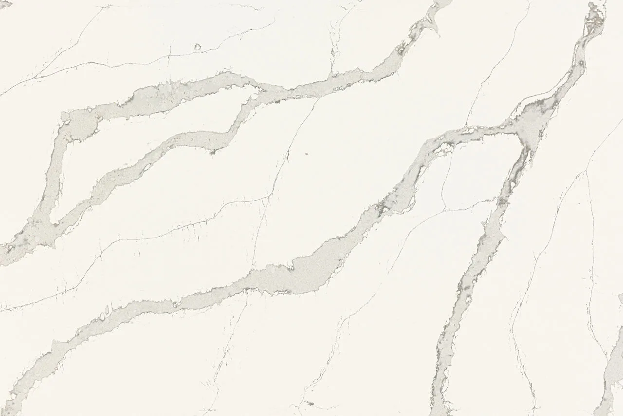 Daltile ONE Quartz - Marble Look Calacatta Wisteria Variable, Polished, Slab
