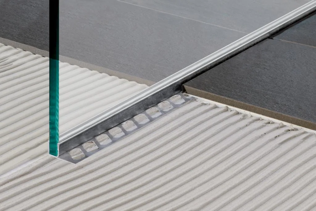 1 x 15/32 Aqua Keil Glass Wall Floor Stainless Steel Chrome Plated