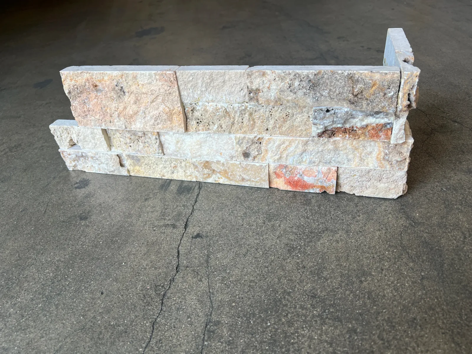 Scabos Travertine Ledger Corner