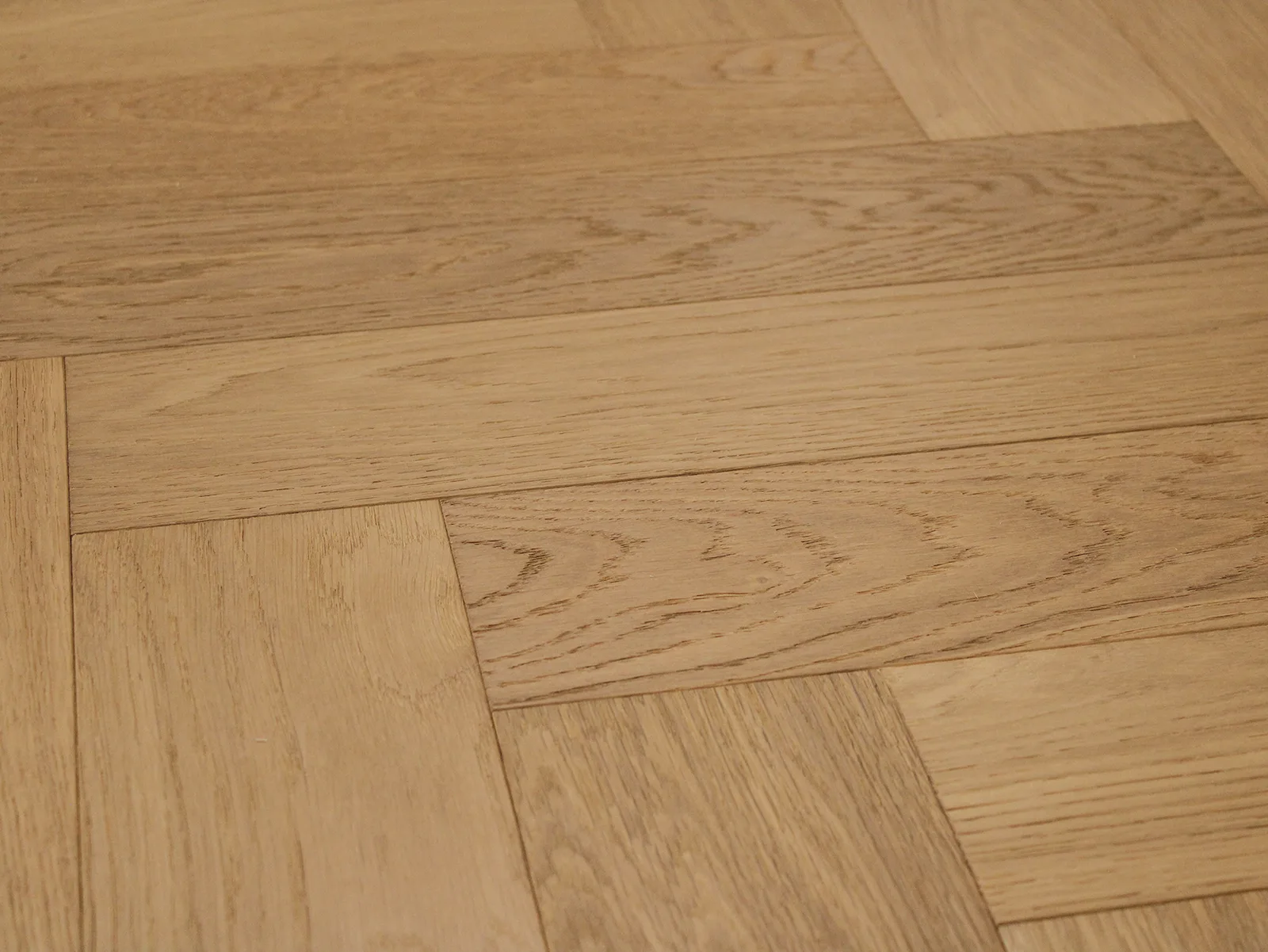 Reverie Herringbone